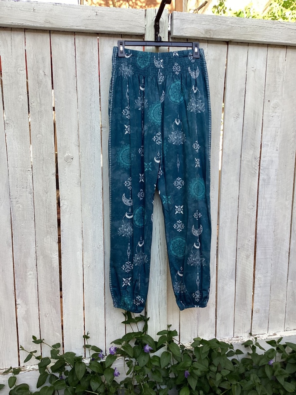 WOMEN’S HAREM PANTS LOTUS AND LUNA MEDIUM